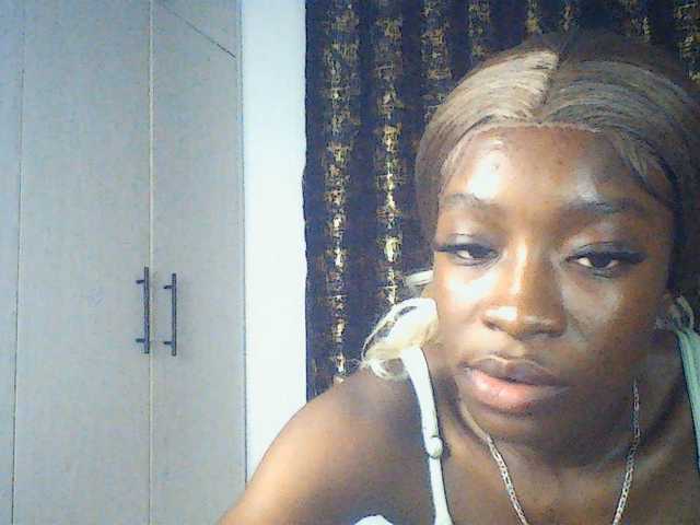 Nadama live cam on BongaCams