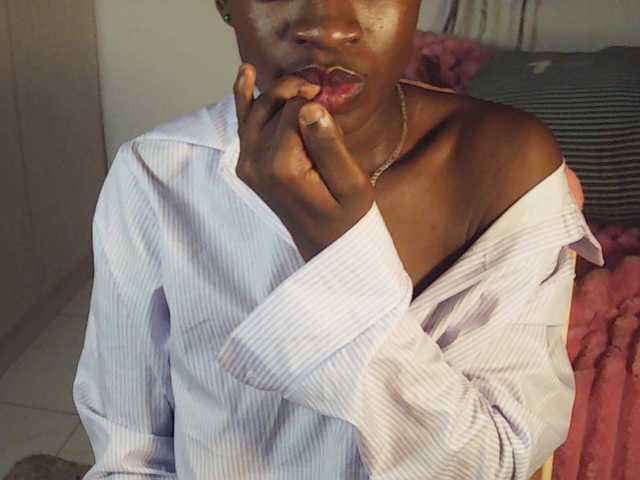 Nadama live cam on BongaCams