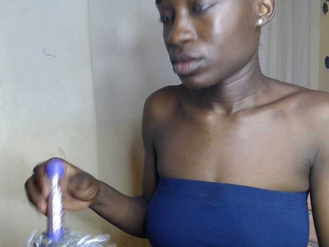 Nadama live cam on BongaCams