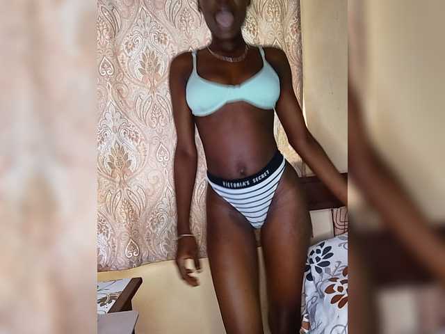 Nadama live cam on BongaCams