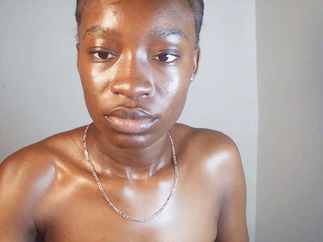 Nadama live cam on BongaCams