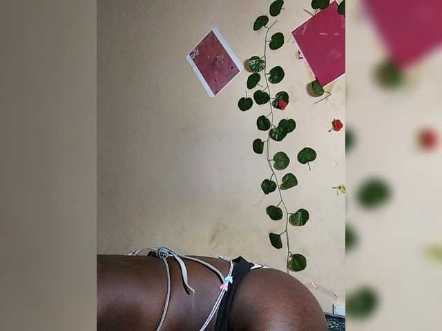 Nadama live cam on BongaCams