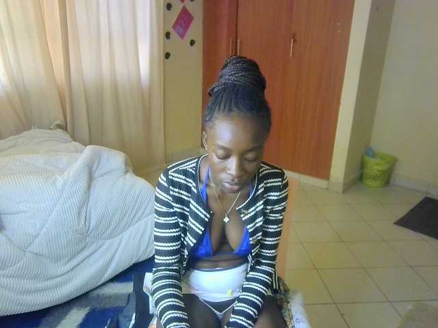 Nadama live cam on BongaCams