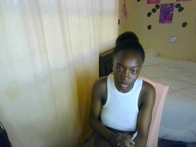 Nadama live cam on BongaCams