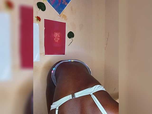 Nadama live cam on BongaCams