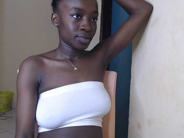 Nadama live cam on BongaCams