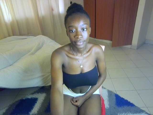 Nadama live cam on BongaCams