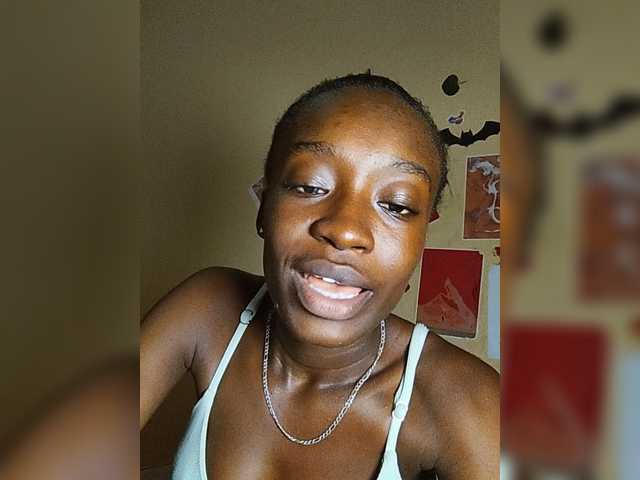 Nadama live cam on BongaCams