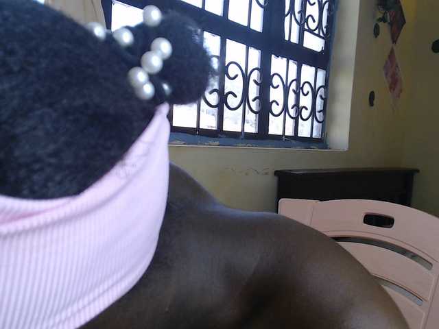 Nadama live cam on BongaCams