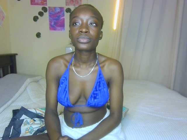 Nadama live cam on BongaCams