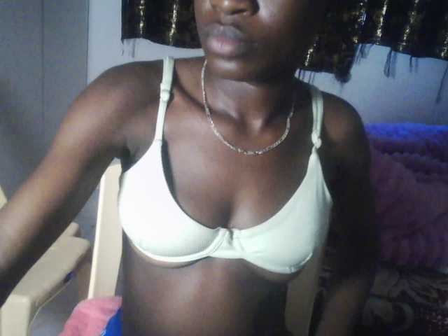 Nadama live cam on BongaCams