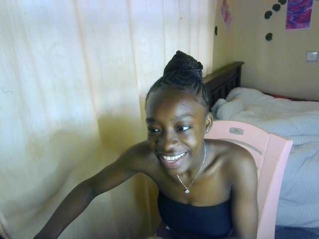 Nadama live cam on BongaCams