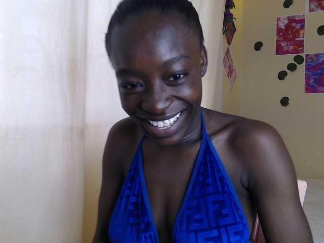 Nadama live cam on BongaCams