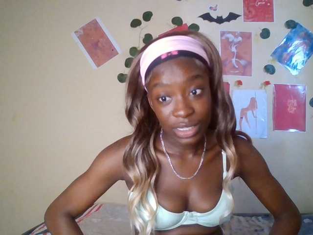 Nadama live cam on BongaCams
