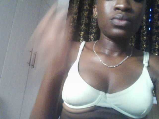 Nadama live cam on BongaCams