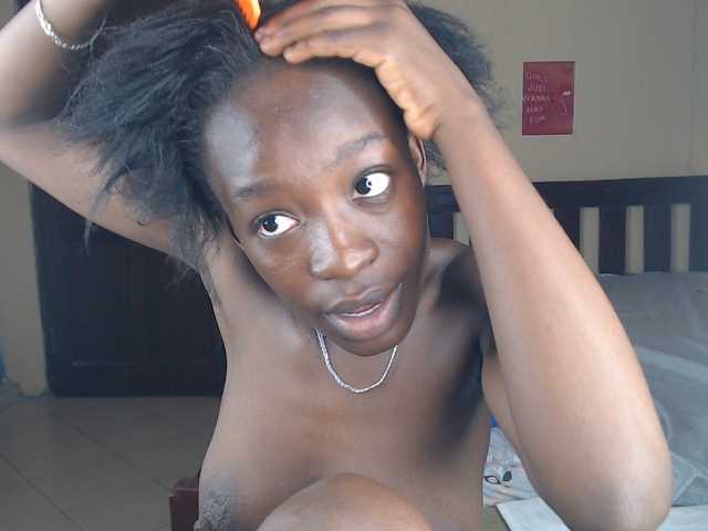 Nadama live cam on BongaCams
