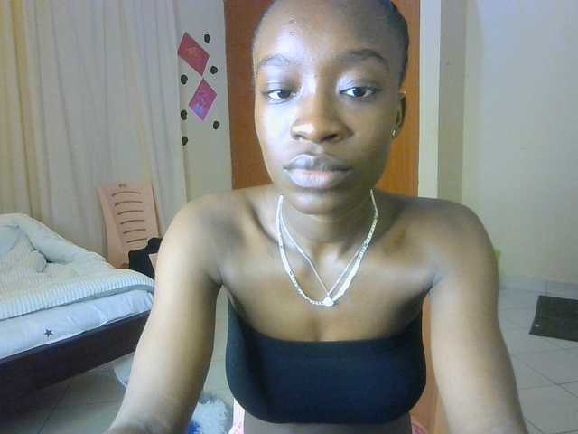 Nadama live cam on BongaCams