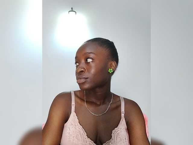 Nadama live cam on BongaCams