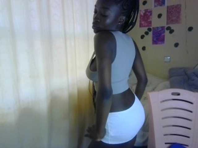 Nadama live cam on BongaCams