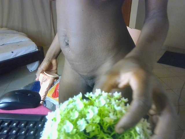 Nadama live cam on BongaCams
