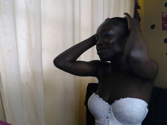Nadama live webcam show