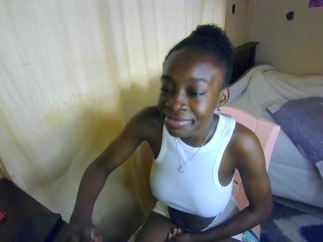 Nadama live cam on BongaCams