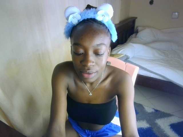 Nadama live cam on BongaCams
