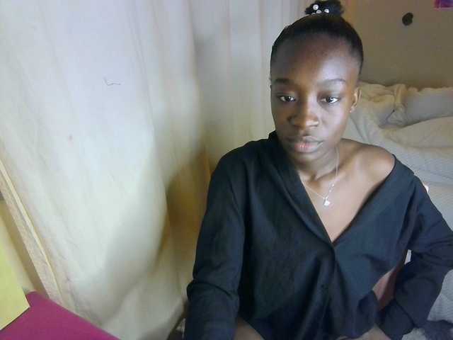 Nadama live cam on BongaCams