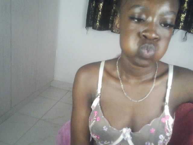 Nadama live cam on BongaCams