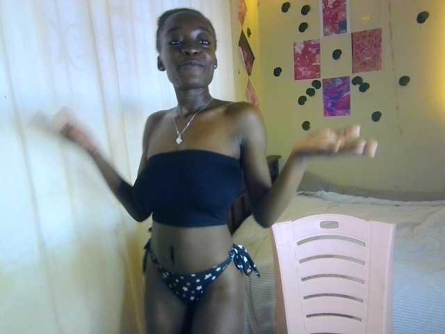 Nadama live cam on BongaCams