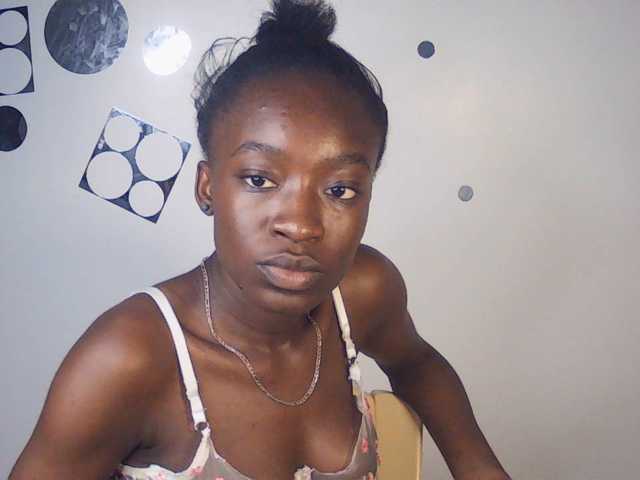 Nadama live cam on BongaCams