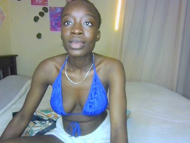Nadama live webcam show
