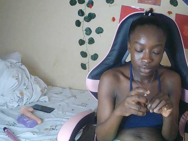 Nadama live cam on BongaCams