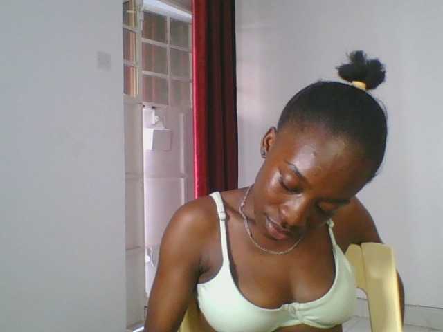 Nadama live cam on BongaCams