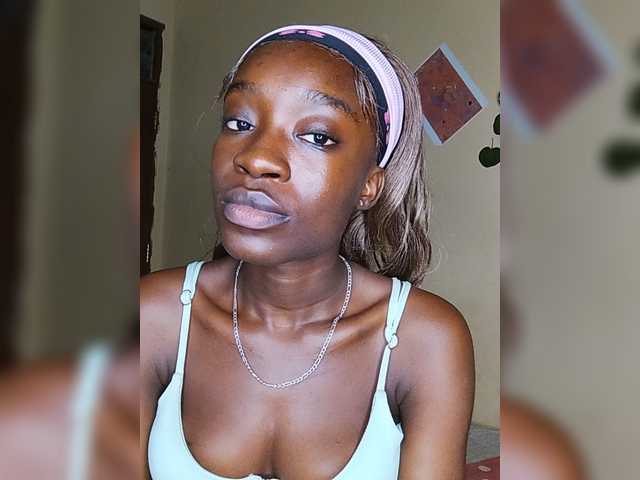 Nadama live cam on BongaCams