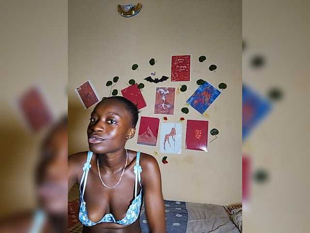 Nadama live cam on BongaCams