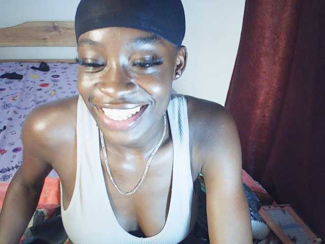 Nadama live cam on BongaCams
