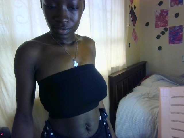 Nadama live cam on BongaCams