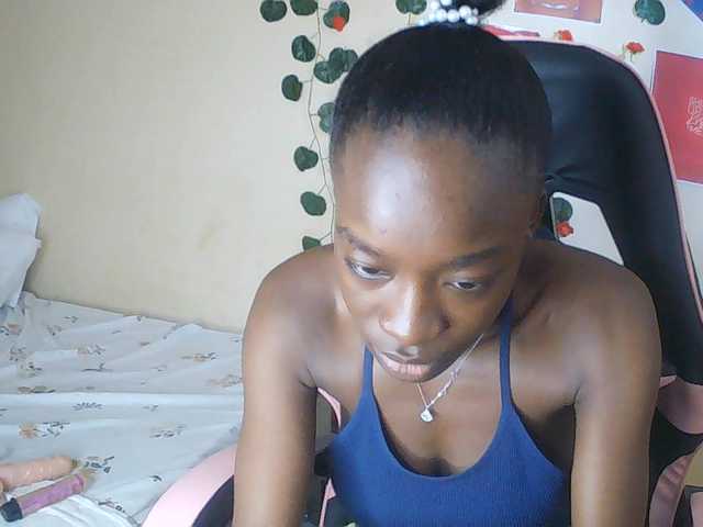 Nadama live cam on BongaCams