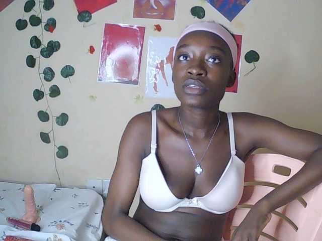 Nadama live cam on BongaCams
