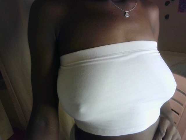 Nadama live cam on BongaCams