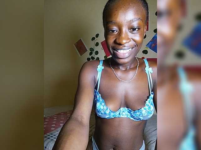 Nadama live cam on BongaCams