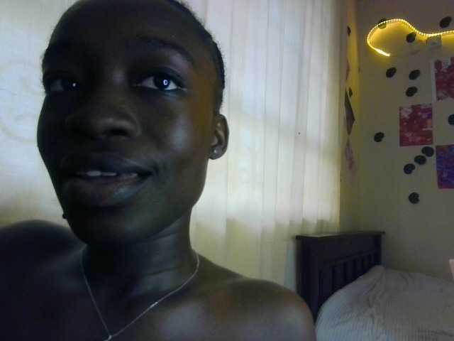 Nadama live cam on BongaCams