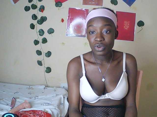 Nadama live cam on BongaCams