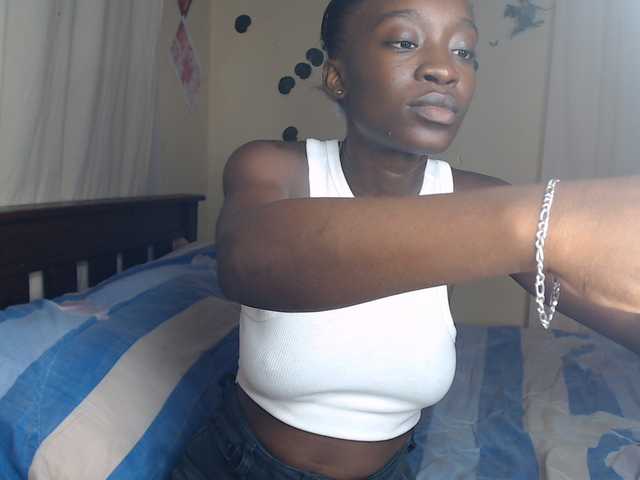 Nadama live cam on BongaCams