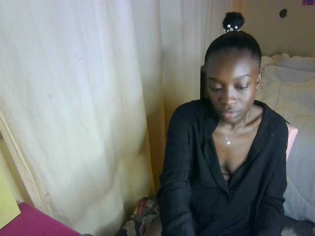 Nadama live cam on BongaCams