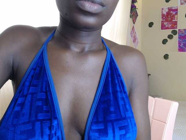 Nadama live cam on BongaCams