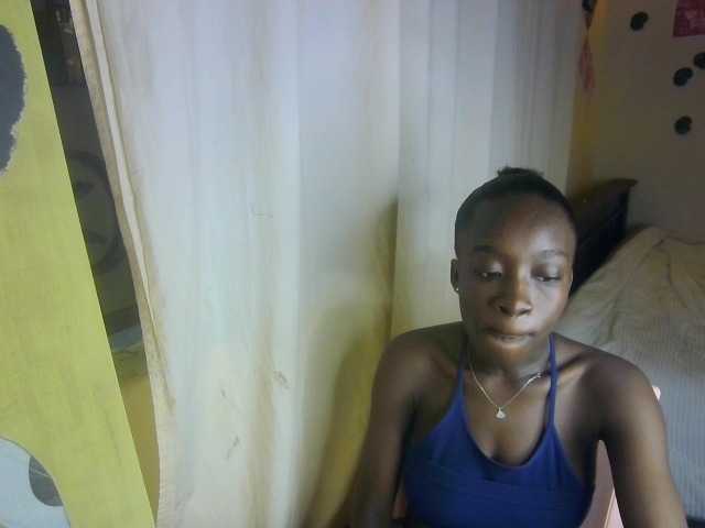 Nadama live cam on BongaCams