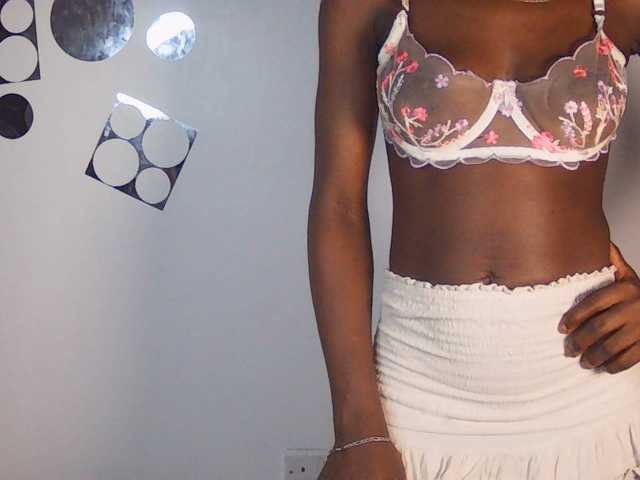 Nadama live cam on BongaCams