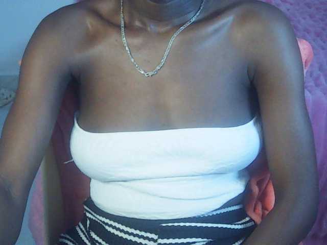 Nadama live cam on BongaCams